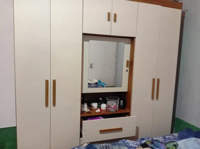 Vendo guarda roupa 