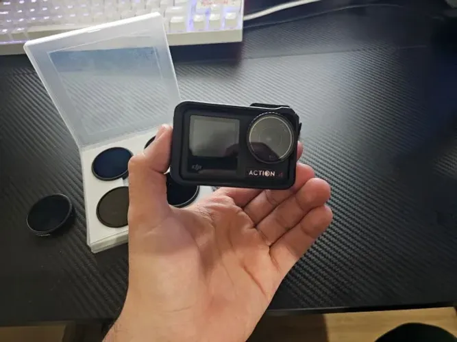 Câmera de ação, DJI Action 4
