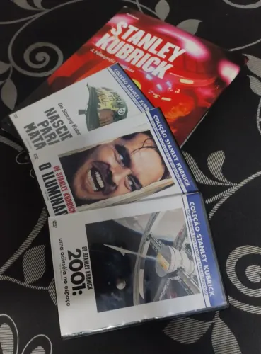 Livro Stanley Kubrick | A filmografia completa + 3 filmes em DVD - Combo para cinéfilo!