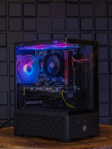 Ryzen 5 4500 | RX 580 8GB | 16GB RAM | NVMe 512GB | Fonte 500W