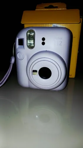 Câmera Instantânea Fujifilm Instax Mini 12 Roxo Lilás - Com NF
