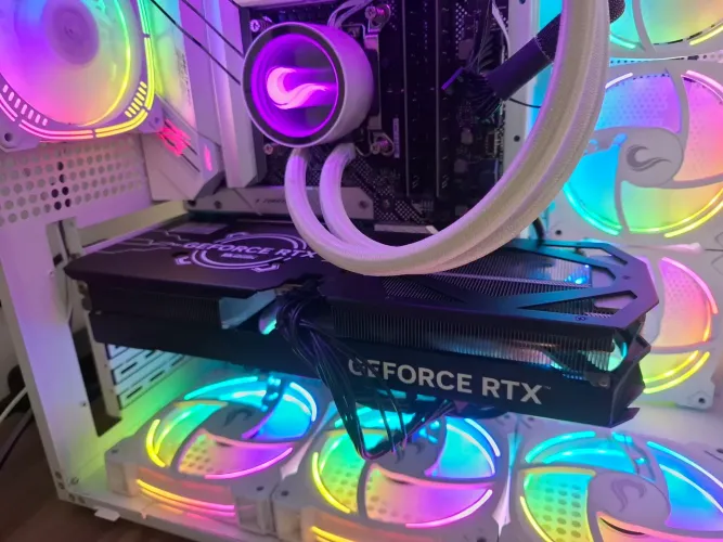 RTX 4070 e I5 12600K
