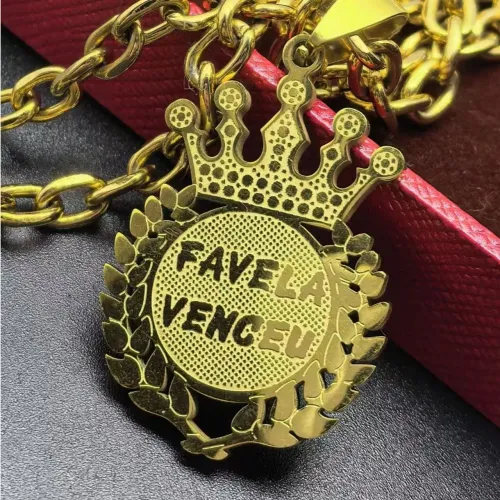 ÚLTIMA PEÇA  Funk Colar Pingente Favela Venceu - Corrente Ouro  combina com óculos relógio