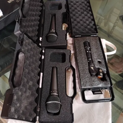 Vendo Microfones