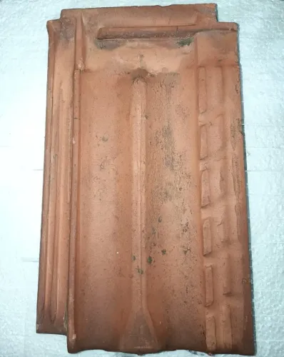 telha de barro tipo francesa