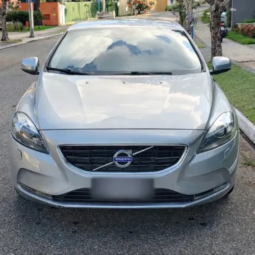 Volvo V40 T-4 Momentum 2.0 Aut. 2016