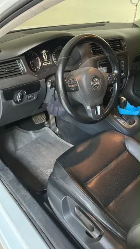 Volkswagen Jetta Comfortline 2.0 T.flex 8V 4P Tipt. 2014