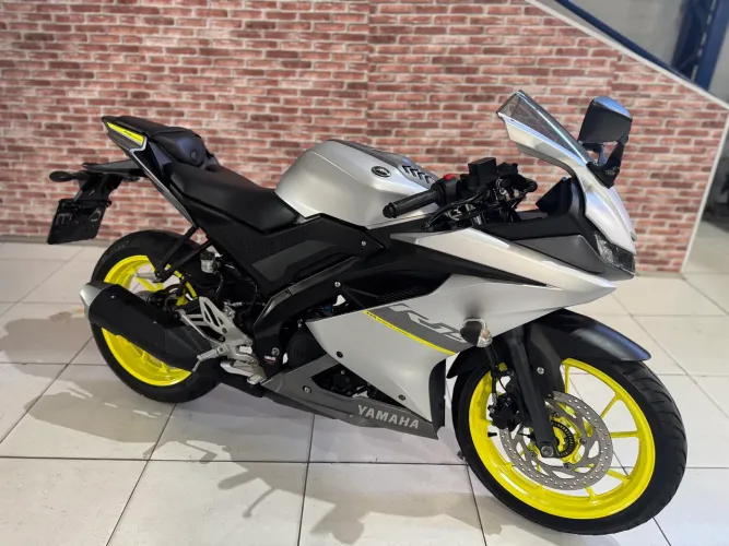 Yamaha R 15 2024