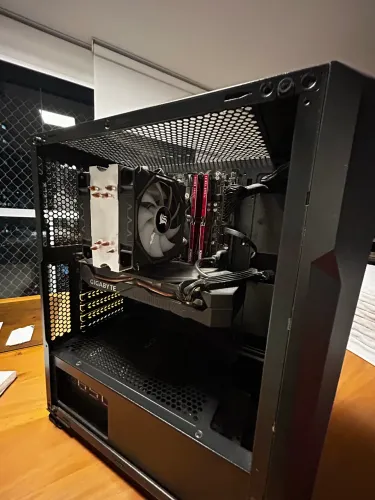 PC 2060 6GB, i79700KF, 16GB RAM , HD 1 TB
