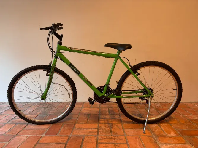Bicicleta MTB Aro 26 - Nova
