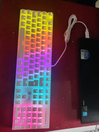 Teclado Mecânico Gamer Ninja Leap Pudim - LED Rainbow - ABNT2 (Com Ç)
