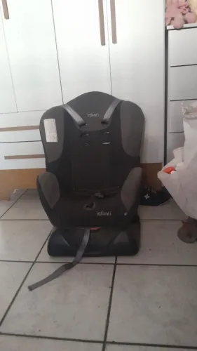 Cadeirinha infantil