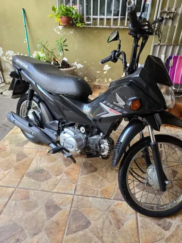 Vendo Pop 110i ES 2025 apenas 13.542km