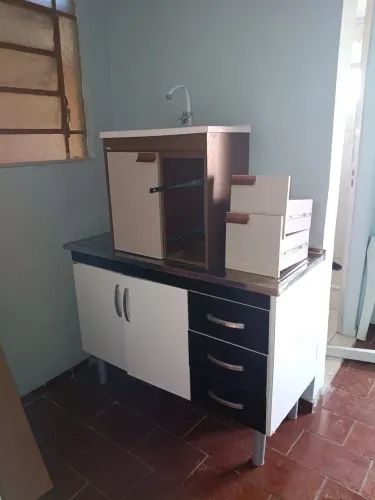 Armário com pia