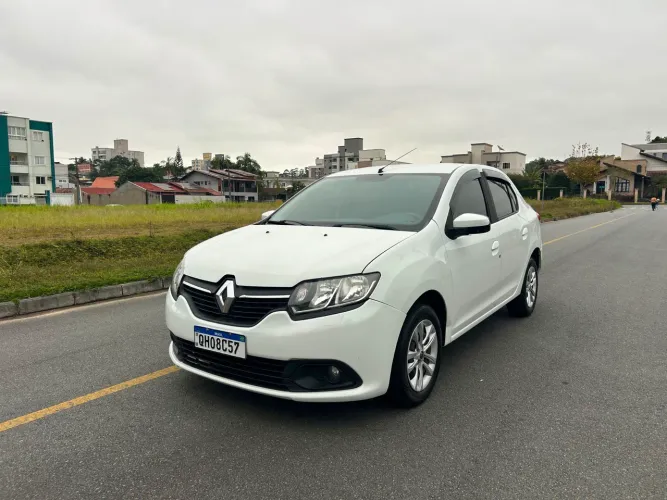 Renault Logan Expres. Easyr Hi-flex 1.6 8V 2015