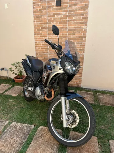 Yamaha Ténéré 250 2019 - Completa / Acessórios / Revisada?