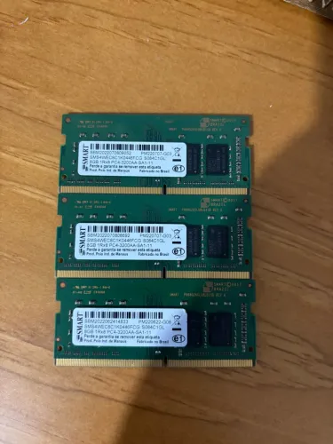 3 memórias RAM 8GB ddr4
