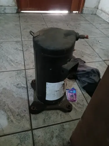 Compressor de ar condicionado