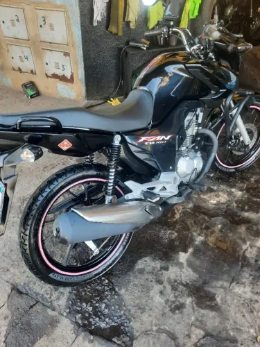 Honda fan 2023 único dono