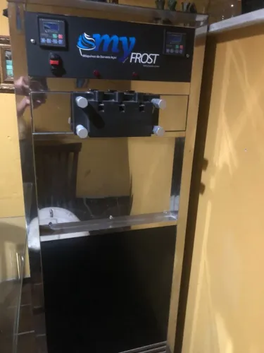 Máquina soft de sorvete nova e nunca usada.