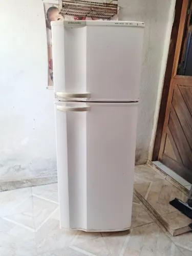 Eletrolux duplex gelo seco seminova 
