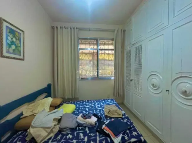 Apartamento : / Residencial / Catete