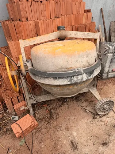 Betoneira Csm 400 litros