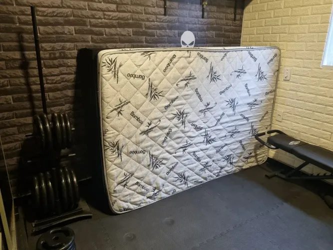 Cama box de casal com colchão