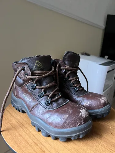 Bota de Segurança Miura - Bico de Ferro, N° 36