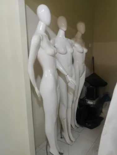 Manequins para loja