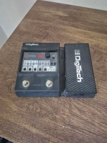 Pedaleira Guitarra Digitech Element