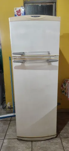 Geladeira Brastemp 360litros 220volts