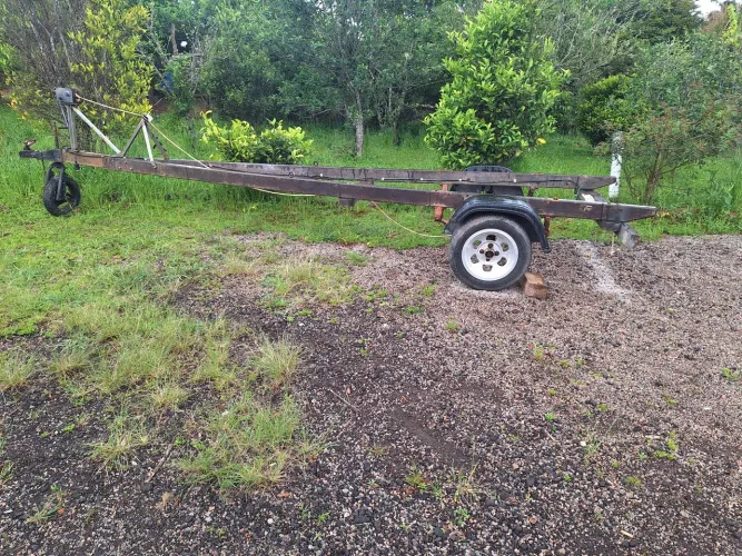 Carreta de encalhe madeira 5 mts