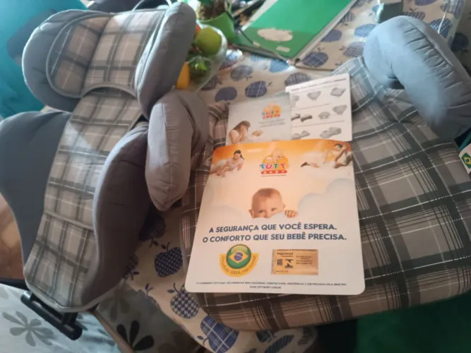 Cadeira infantil para automóveis