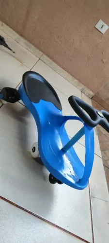 CARRINHO GIRA GIRA