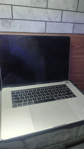 MacBook pro 2017