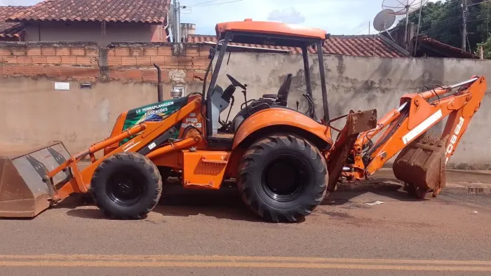 Retroescavadeira fiatallis fb80.3