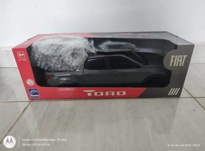 Miniatura Fiat Toro