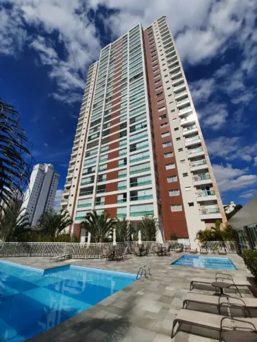 Apartamento para aluguel possui 185 m² com 3 quartos em Vila Romana - São Paulo - SP