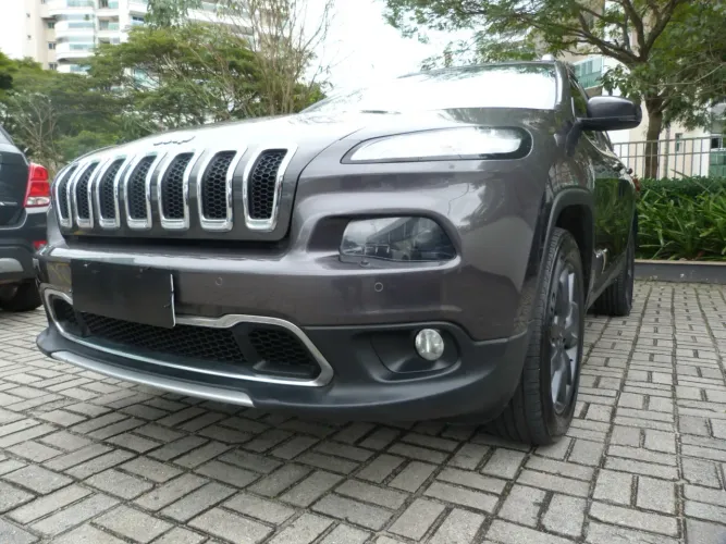 Jeep Cherokee Limited 3.2 4X4 V6 Aut. 2014