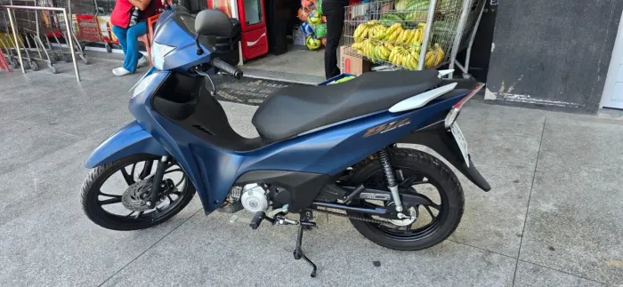 Honda BIZ EX azul metálica 2026