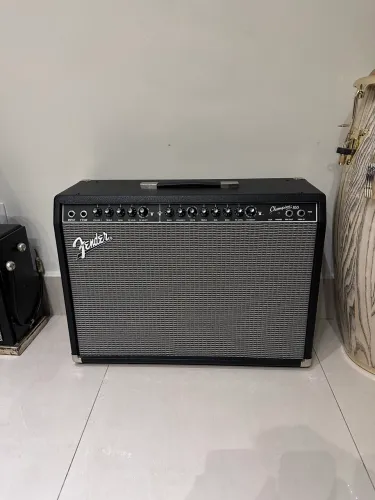 Anplificador guitarra fender champion 100