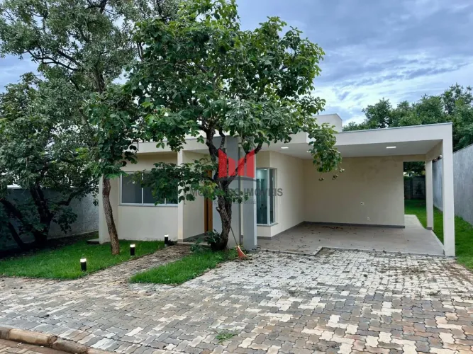Incrível Casa em Condomínio para Venda localizada no Bairro Recanto Da Lagoa, com 4 dormit