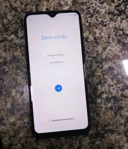 Celular em bom estado 