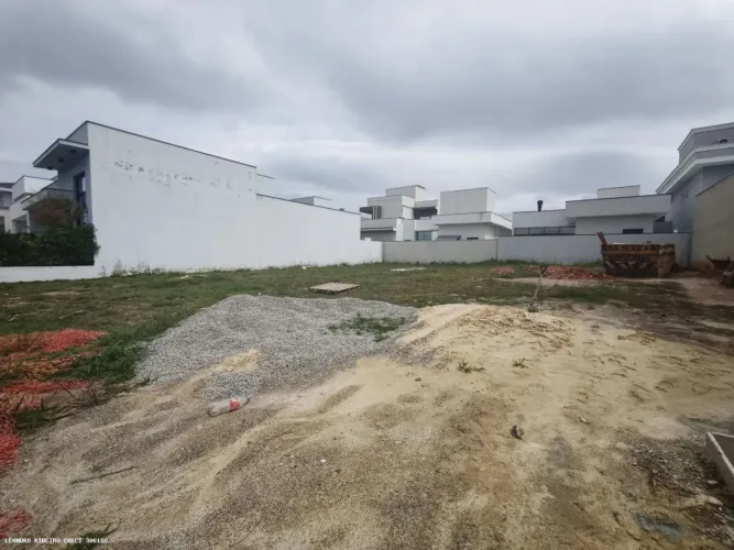 Terreno em Condomínio para Venda em Sorocaba, Aparecidinha