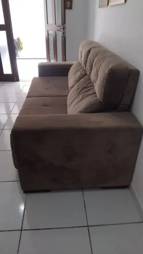 Venda de sofa reclináveis e declinável  e 2 cadeiras de apoio em bom estado de uso.