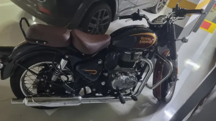 Royal Enfield Classic 350 23/24 Impecável e na garantia até julho de 26!