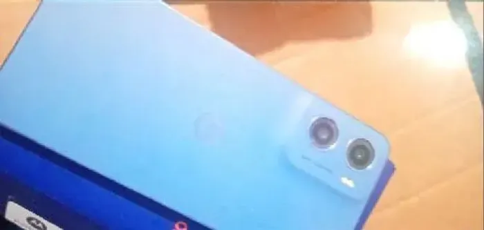 Urgente! Cel moto hello zero na caixa