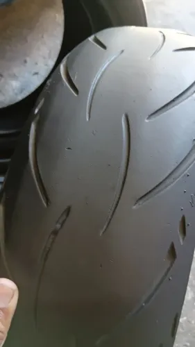 Pneu traseiro p/ cb300r, fazer250, kawasaki 400,r3 etc..