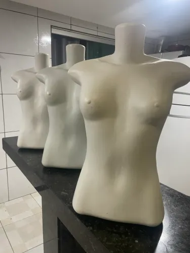 Manequim feminino (tenho 21 unidades)